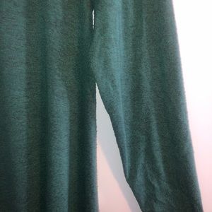 Long-sleeved green dress!